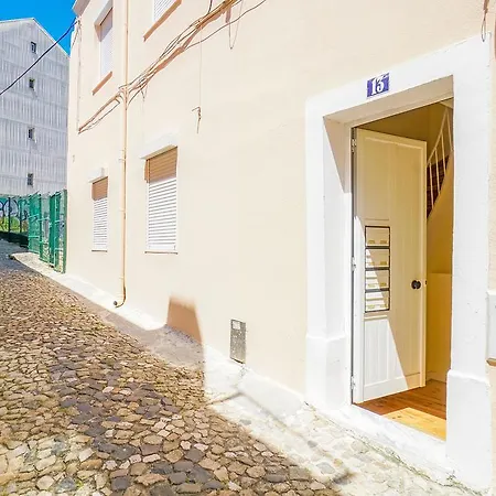 Shortstayflat- Studio Duplex With Great View